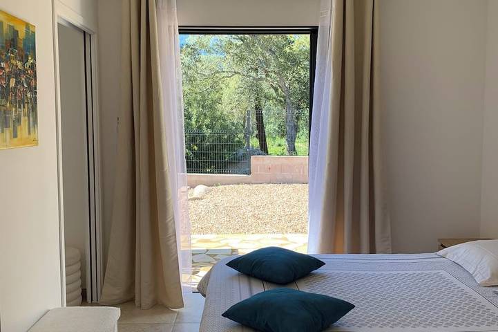 Ferienhaus für 3 Personen, mit Terrasse und Garten - 1