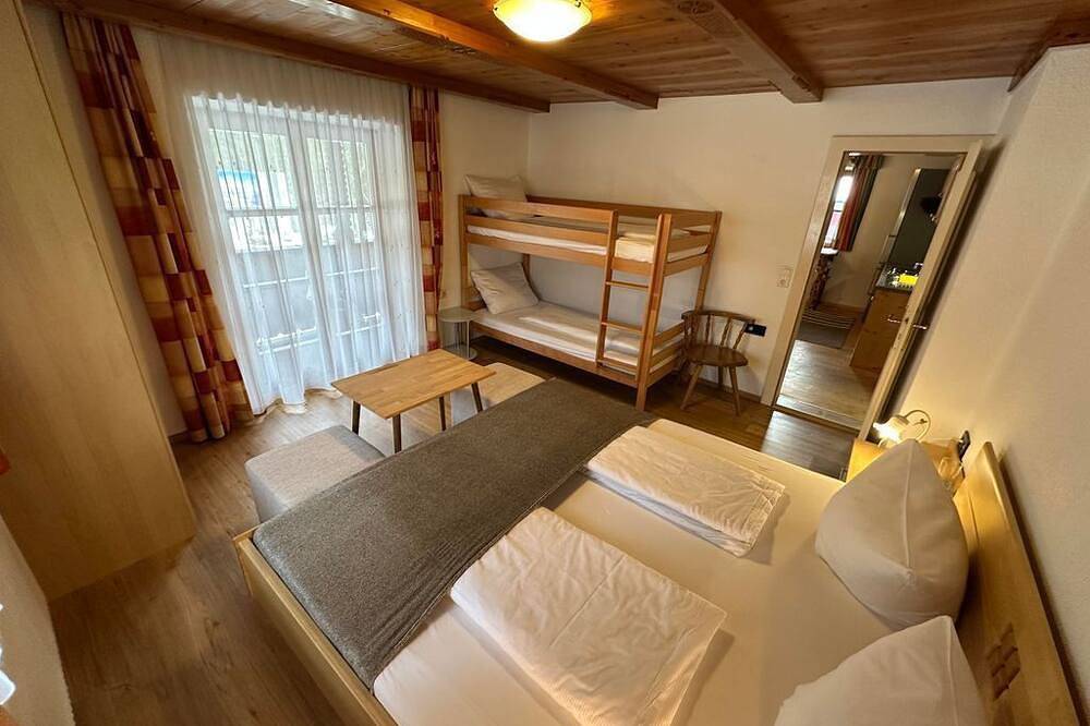 Ganze Wohnung, Appartement mit 2 Zimmer 4-7 Pers. - Landhaus Brunneck in Scheffau am Wilden Kaiser, Kaisergebirge