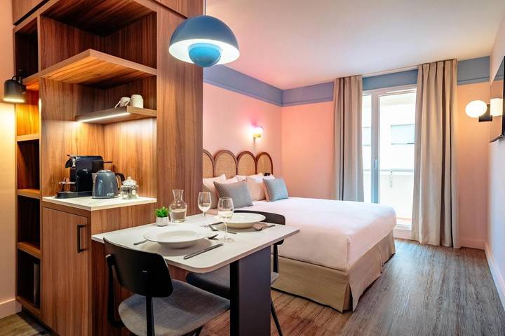 Apartahotel para 2 personas, con terraza en Marsella