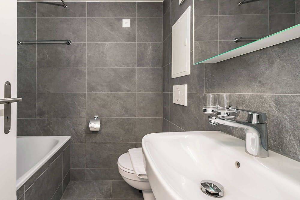 Entire apartment, Book2stay 2-room apartment #4 Hoher Kasten up to 4 persons in St. Gallen, Lake Constance (Switzerland)