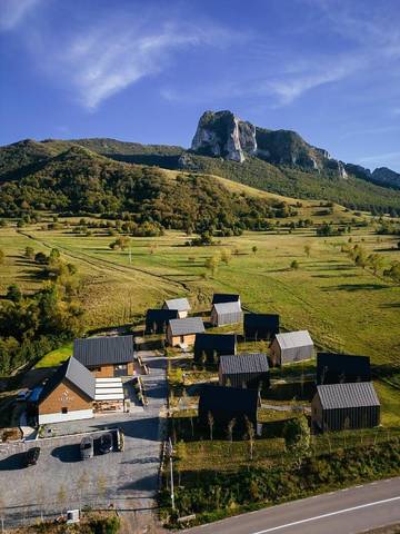 Station pour 2 personnes, avec jacuzzi et sauna ainsi que jardin et piscine à Alba (Romania)