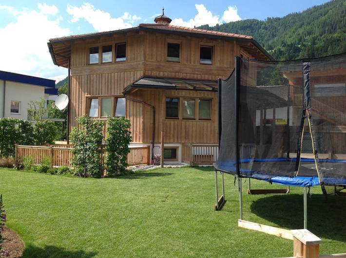 Ferienhaus für 13 Personen, mit Garten und Sauna