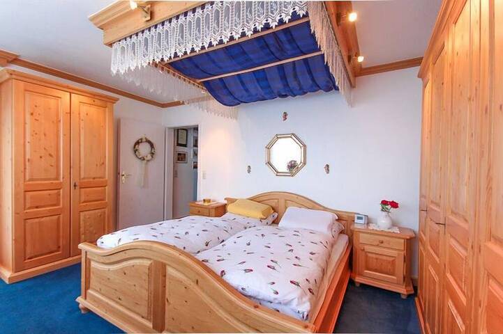 Ferienwohnung für 4 Personen, mit Balkon und Pool in Oy-Mittelberg - 2