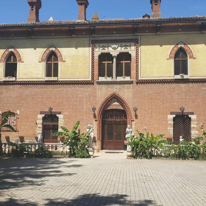 Albergo a gestione familiare per 2 persone, con piscina e panorama nonché giardino, con animali domestici - 1