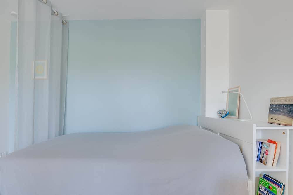 Appartement entier, Appartement de bord de mer calme et confort - Parking privé in La Rochelle, Région de La Rochelle