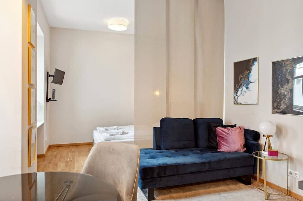 Ganze Wohnung, Bright & new designer flat in Charlottenburg Berlin, Berlin