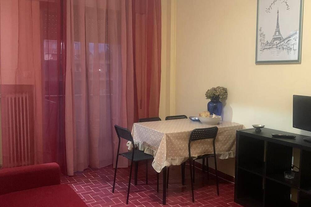 Entire apartment, Touristic apartment near the station and beach in Santa Marinella, Rome Province