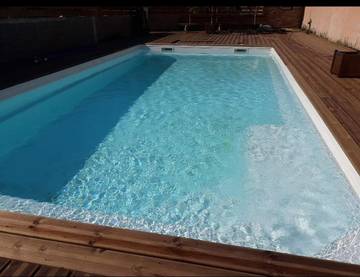 Gîte pour 3 personnes, avec jardin et piscine à Biguglia