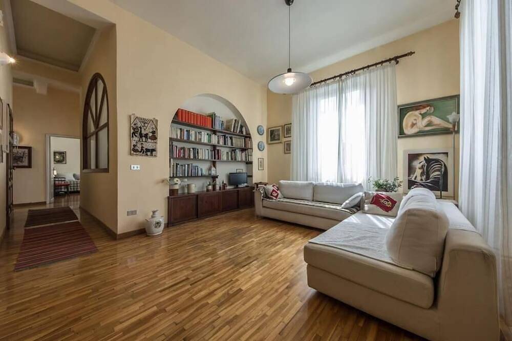 Appartamento intero, Casa mili 3 camere 2 bagni e garage in Certaldo, Chianti