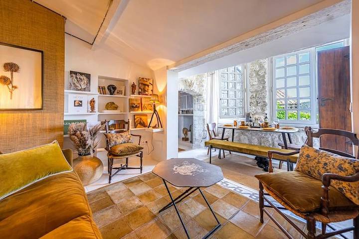 Gîte pour 4 personnes, avec vue et jardin, animaux acceptés à Les Baux-de-Provence - 4