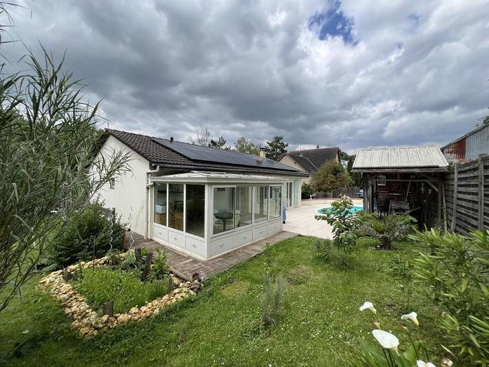 Maison d’hôte pour 2 personnes, avec Terrasse et Jardin ainsi que Piscine et Vue à Morancez