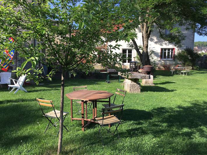 Gîte pour 14 personnes, avec terrasse et jardin, animaux acceptés
