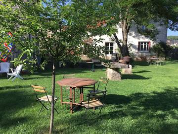 Gîte pour 14 personnes, avec terrasse et jardin, animaux acceptés à Aisey-sur-Seine