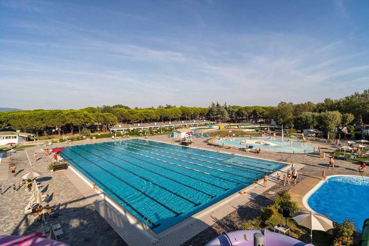 Parc de vacances pour 5 personnes, avec piscine et jardin, animaux acceptés à Monfalcone - 3