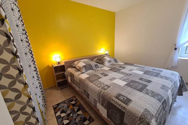 Gîte pour 5 personnes, avec terrasse dans Lye - 2