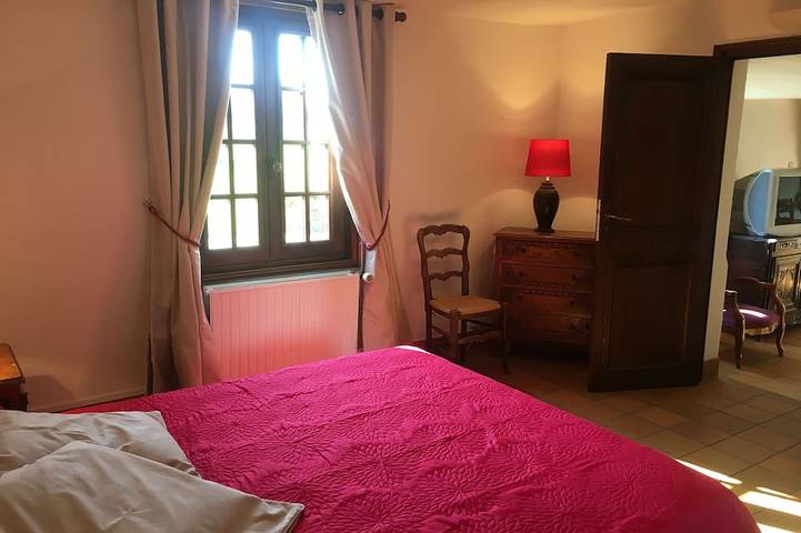 Location de vacances pour 10 personnes, avec jardin et terrasse à Bonneville-la-Louvet - 3