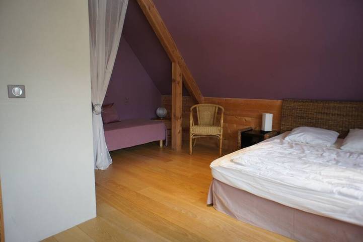Gîte pour 8 personnes, avec jardin à Égliseneuve-d'Entraigues - 2