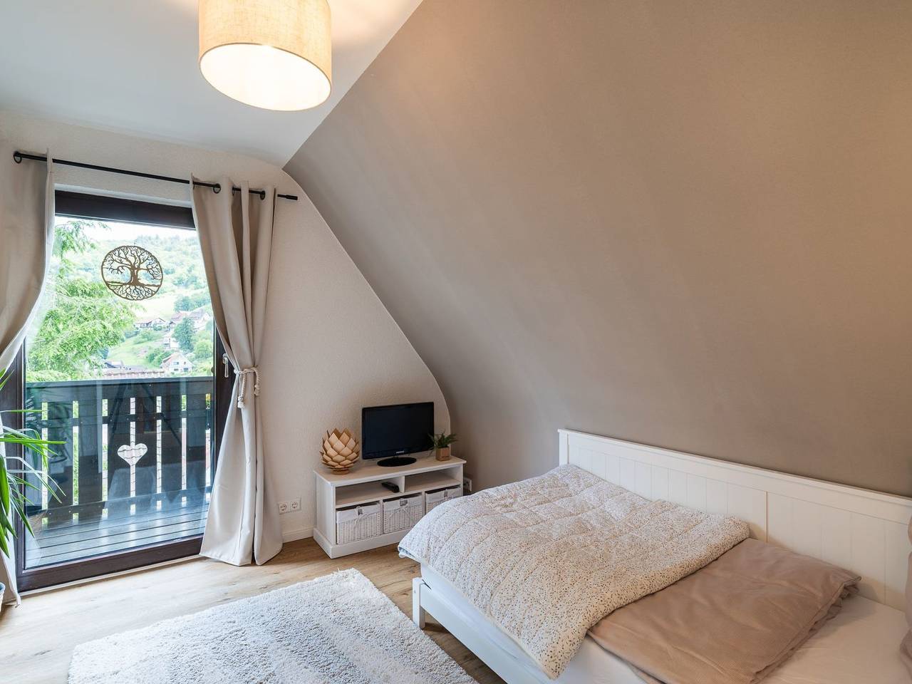 Schwarzwald Königin in Buhlertal, Central Black Forest