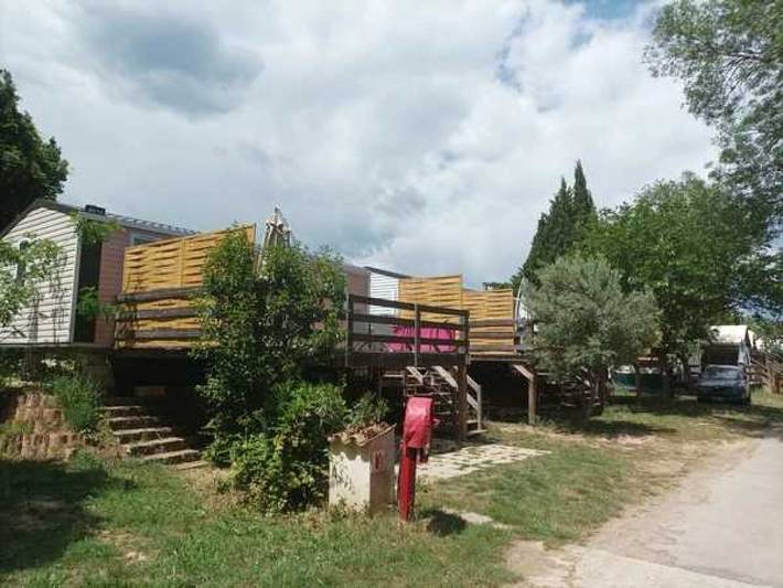 Camping voor 4 personen, met kinderzwembad in Roquebrune-sur-Argens