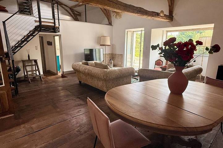 Gîte pour 11 personnes, avec Terrasse et Jardin