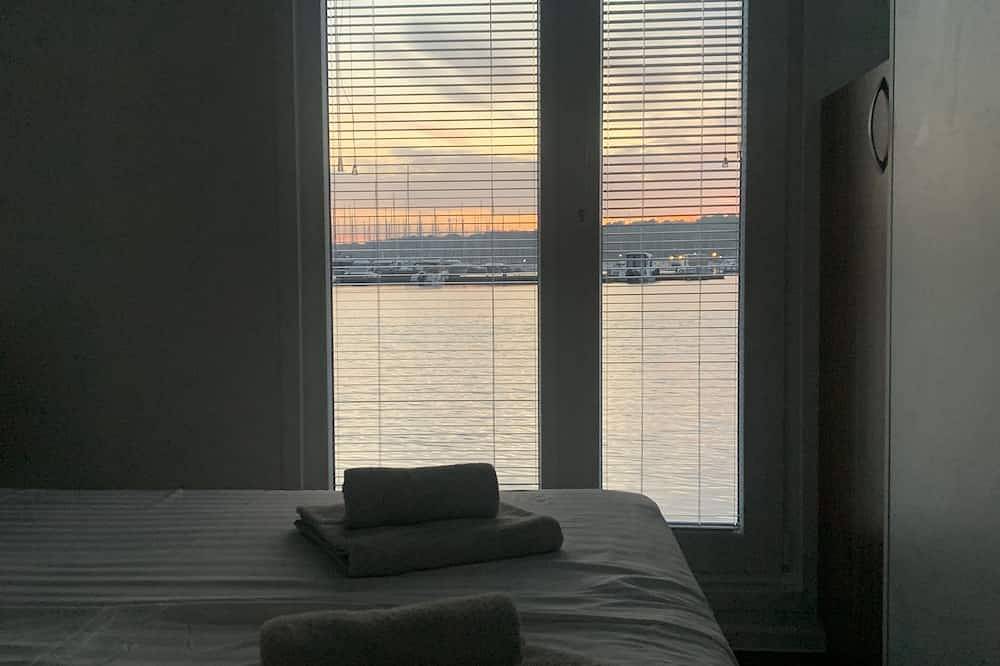 Oliva House Boat - Unique Experience near Beaches, Amenities, Fun and History in Pula, Südküste Istrien