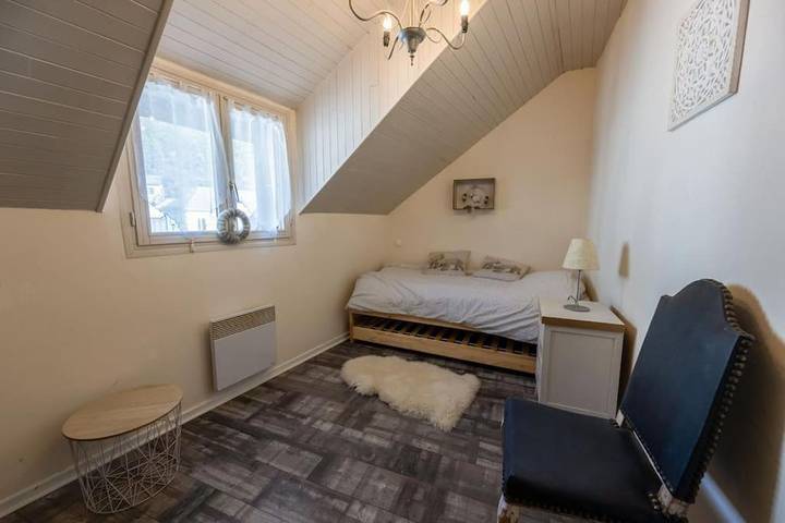 Gîte pour 6 personnes, avec terrasse dans Office de Tourisme de Barcelonnette - 3