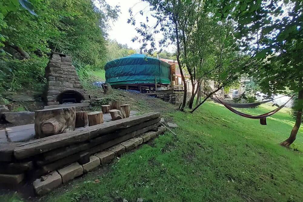 Secluded & Cosy Yurt in the Forest of Dean in Gloucestershire