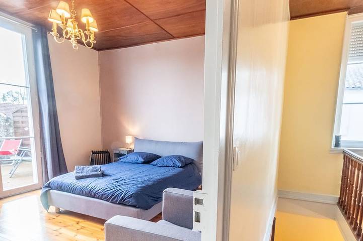 Mieten Sie möbliertes Stadthaus, charmantes Haus komplett renoviert. in Jonzac, Jonzac und Umgebung