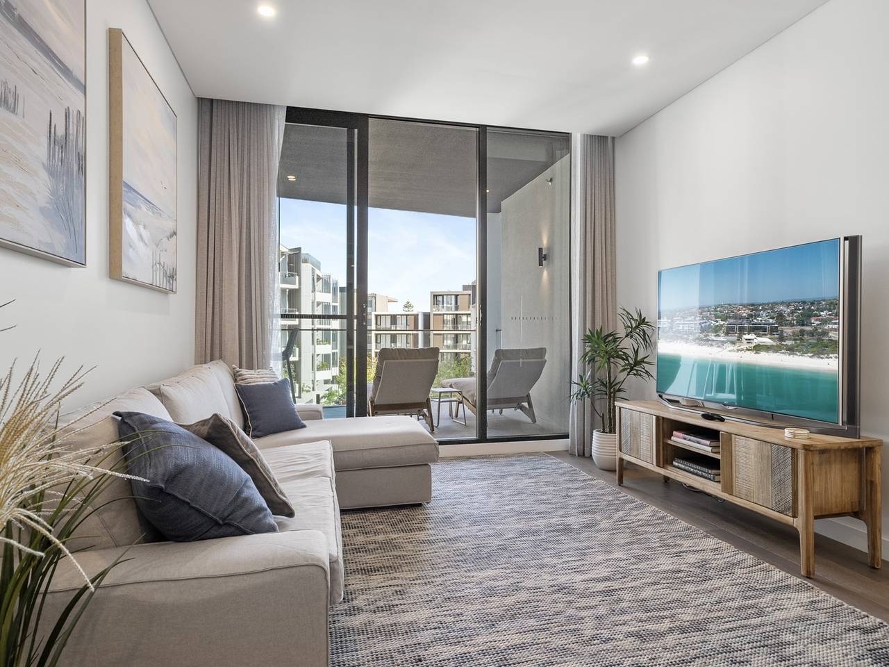 Entire apartment, Cosmopolitan 1-Bed - Fremantle Beach Front in North Fremantle, Perth