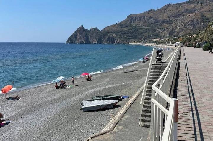 Appartamento per 4 persone in Sant'Alessio Siculo