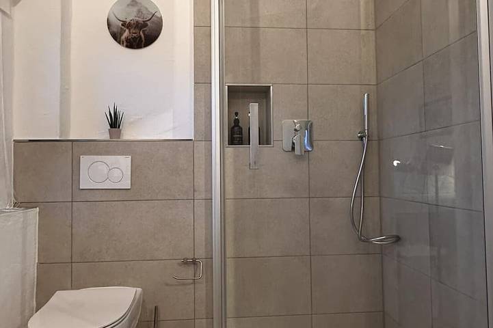 Ganze Wohnung, Ferienwohnung Kathi 32qm mit Balkon in Schechen, Landkreis Rosenheim