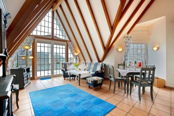 Ferienwohnung für 4 Personen, mit Balkon und Terrasse sowie Garten in Mosel-Saar