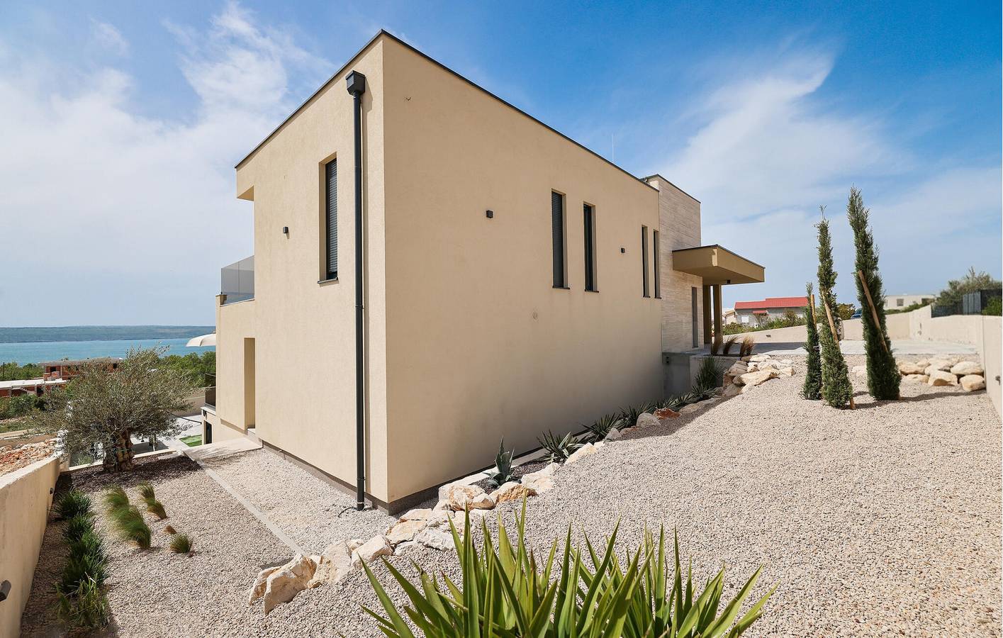 Modernes Apartment mit Pool, WLAN und Parkplatz in der Nähe von Novigradsko – Mehr in Maslenica, Zadar