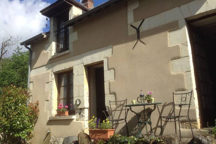 Gîte pour 7 personnes, avec jardin ainsi que jacuzzi et terrasse