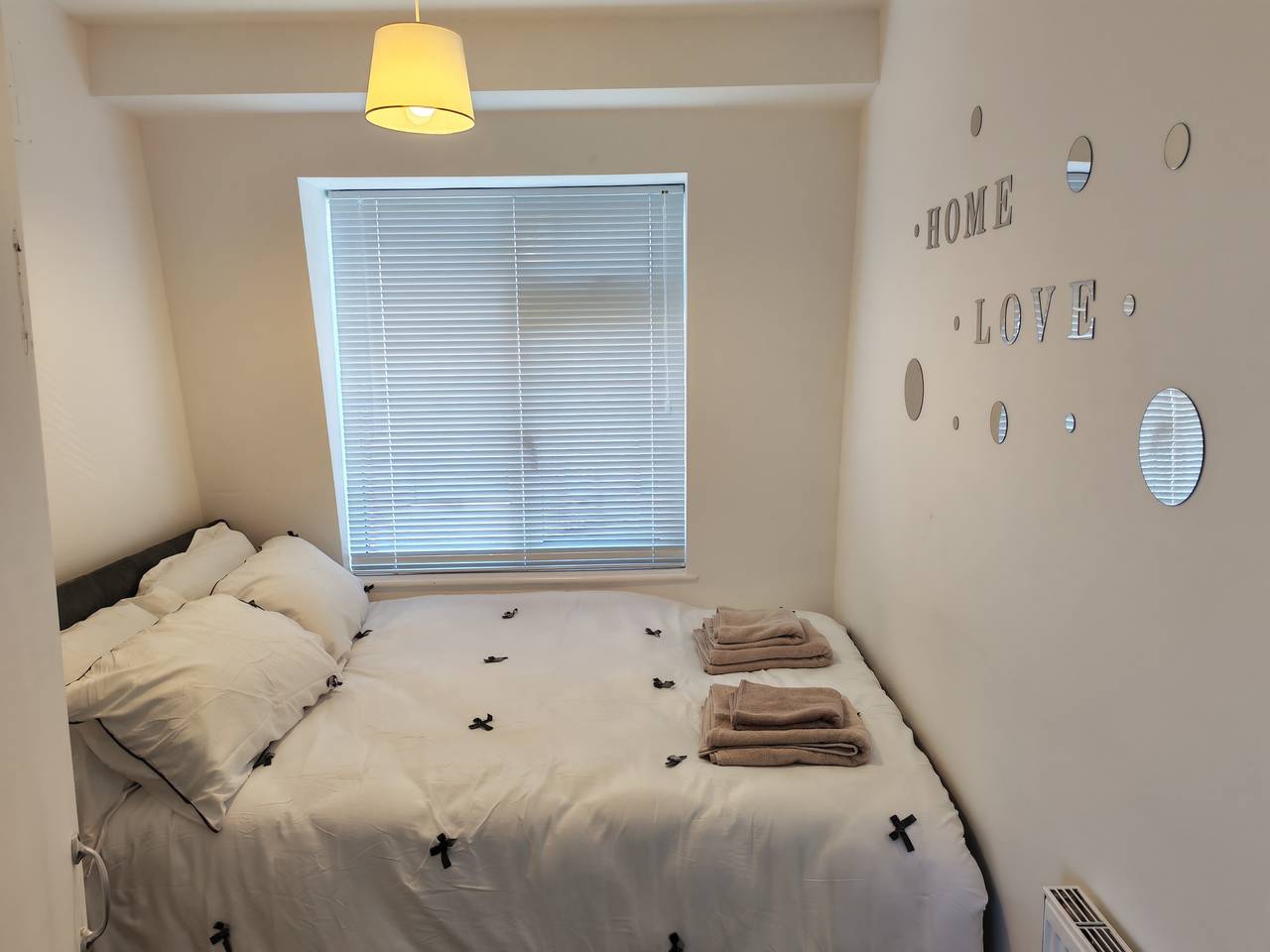 Coventry House near City Centre & A45 in Coventry, Birmingham y alrededores