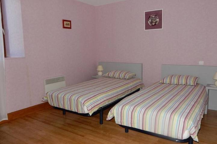 Location de vacances pour 4 personnes, avec jardin à Saint-Pierre-Lafeuille - 4