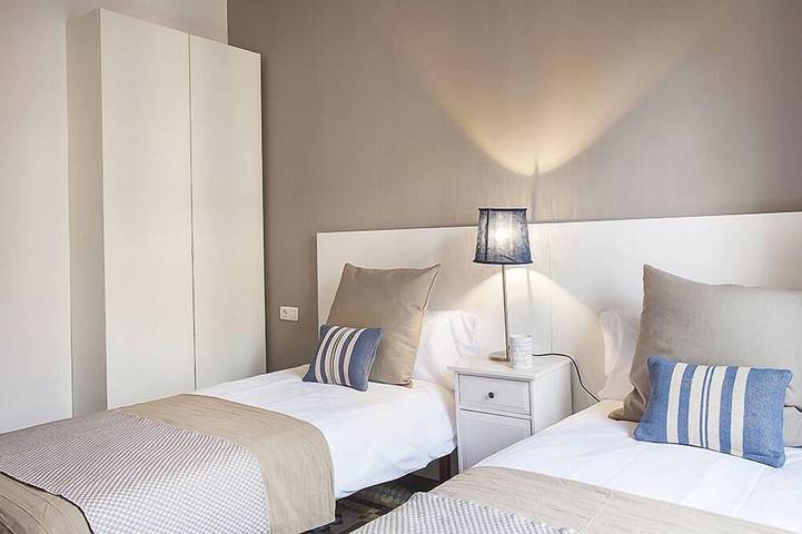 Ferieleilighet for 7 personer, med balkong i Barcelona
