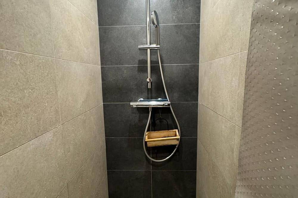 Appartement entier, Bel appartement au coeur de ville ,  accès direct à pied aux  Thermes, in Saint-Gervais-les-Bains, Pays du Mont-Blanc