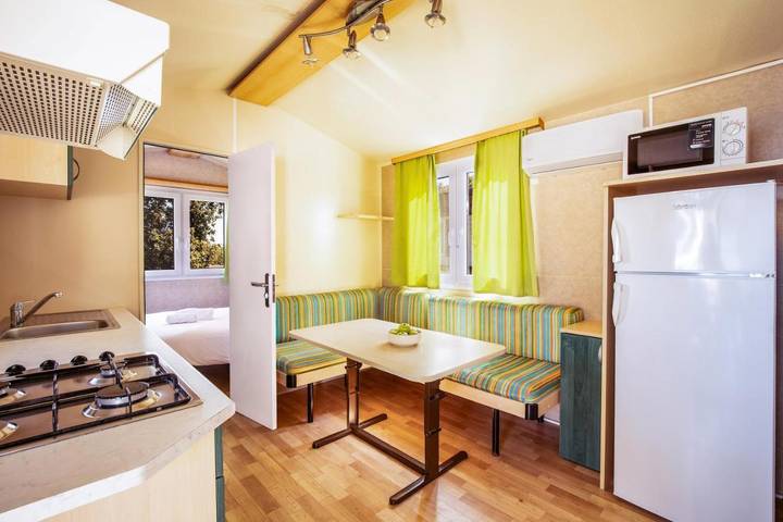 Ferienpark für 6 Personen, mit Terrasse, mit Haustier in Pula - 4