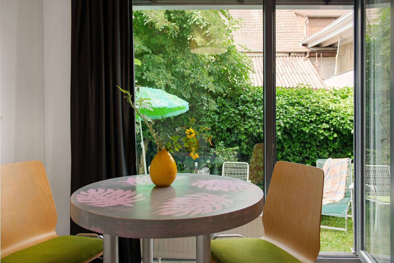 Ganze Wohnung, Ferienwohnung 'Studio-in Der Atelierhaus' mit Privatem Garten und Wi-Fi in Bodman-Ludwigshafen, Obersee (Bodensee)