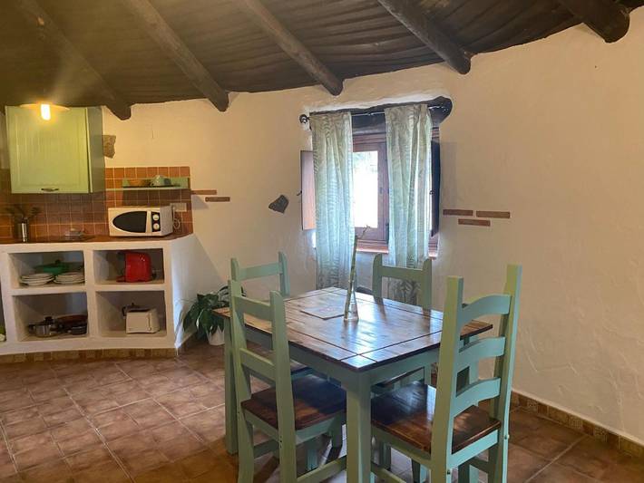 Hotel para 10 personas, con vistas y jardín además de vistas al lago y piscina en Las Villuercas - 3