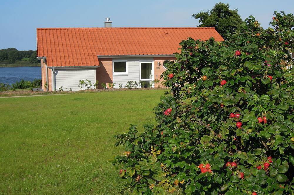 Gemütliches 5* Ferienhaus direkt am Wasser | Wlan | Sauna | Kamin | Whirlwanne in Schlei, Kosel