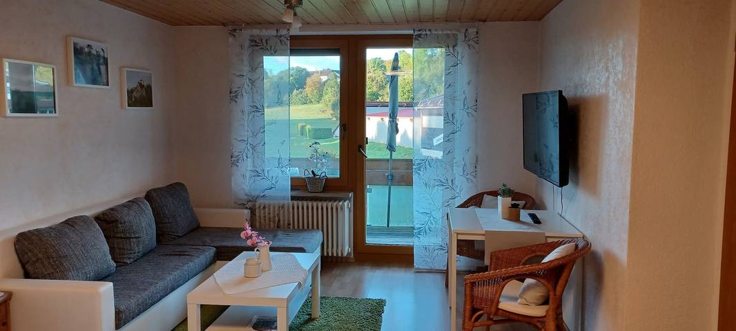 Ferienwohnung für 2 Personen, mit Garten und Balkon, mit Haustier