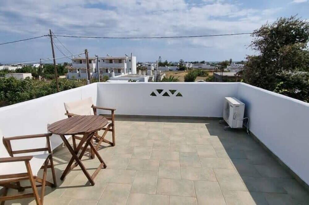 Ganze Wohnung, Skyros Luxury Poolside Getaway in Skyros