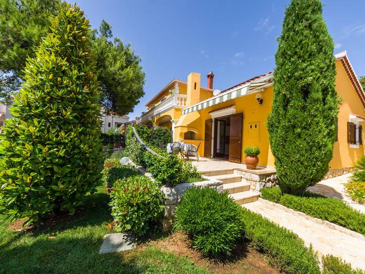 Apartamento para 2 personas, con Terraza y Jardín en Ciudad de ZadarZadar