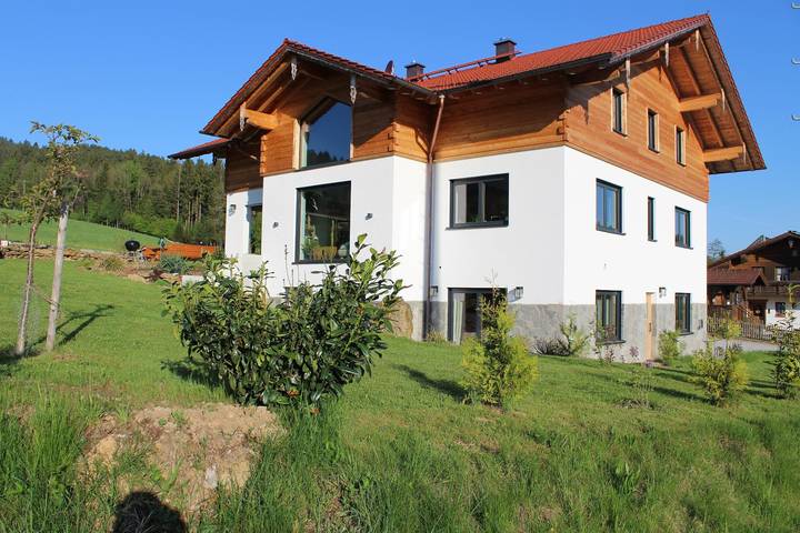 Ganze Wohnung, Ferienwohnung Schwarz - Ferienwohnung mit Terrasse in Lohberg, Ostbayern