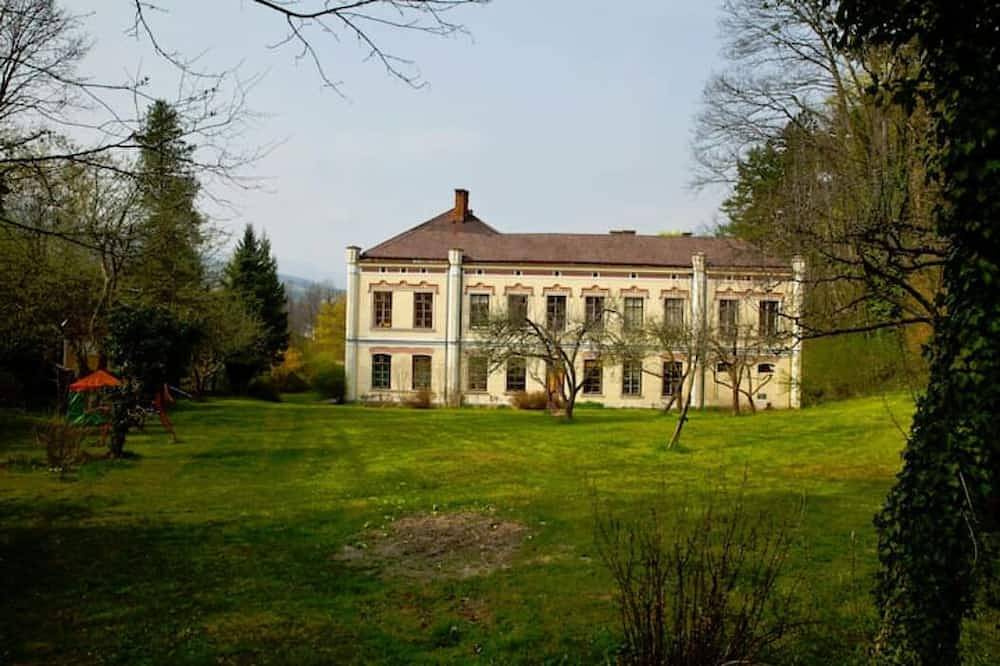 Ganze Wohnung, Sisi-Schloss Rudolfsvilla, Apt. Kronprinz Rudolf in Reichenau an der Rax, Wiener Alpen in Niederösterreich