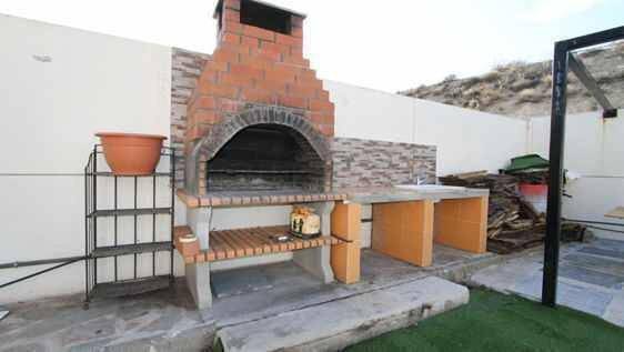Casa rural para 18 personas, con jardín además de piscina y vistas, Se admiten mascotas en La Sagra - 3