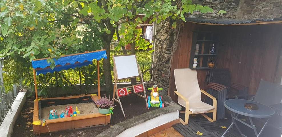 BnB für 8 Personen, mit Garten und Terrasse sowie Ausblick, mit Haustier in Cochem - 2