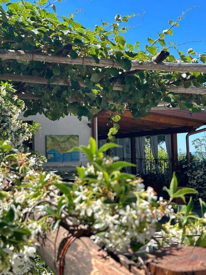 Casa vacanza per 3 persone, con Balcone e Terrazza nonché Giardino e Panorama a San Lazzaro